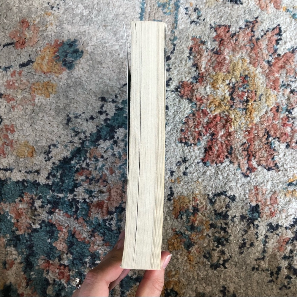 The Woman in Cabin 10 by Ruth Ware Paperback Book - Picture 5 of 6